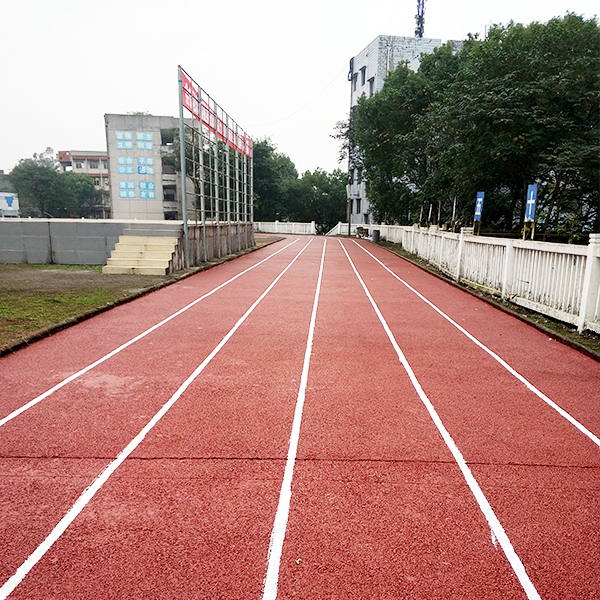 泸州卫校罗汉校区跑道